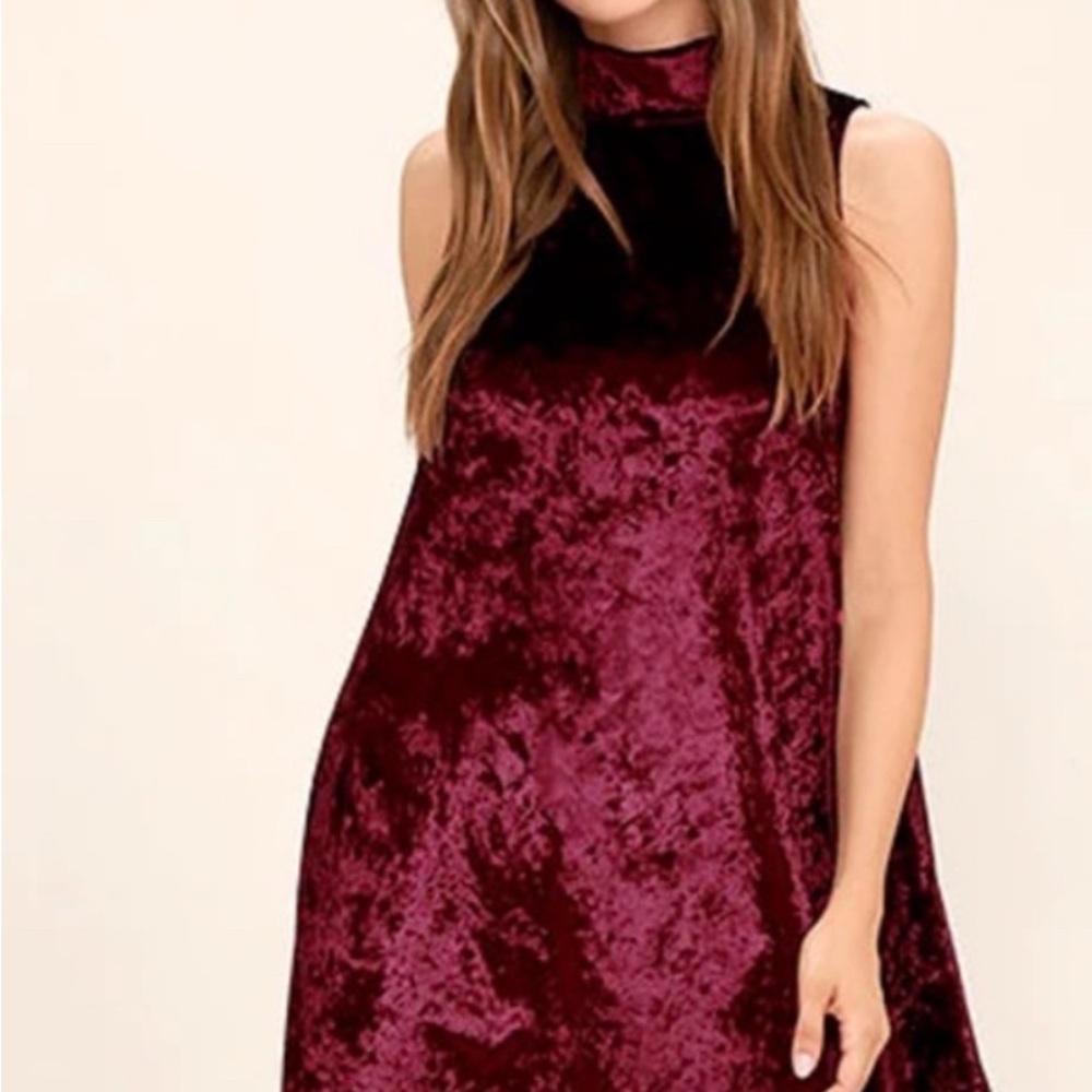 Signature Studio Velvet Midi Dress - Burgundy - Picture 2 of 2
